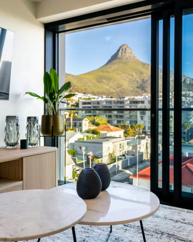 2 Bedroom Property for Sale in Sea Point Western Cape